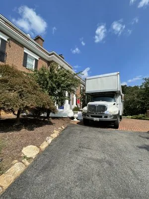 Bdz Movers LLC