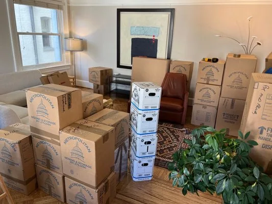 Metropolitan Moving & Storage LLC