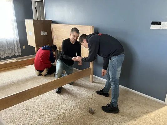 Here & Now Movers LLC